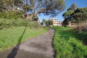 West Cliff Gardens- click for photo gallery